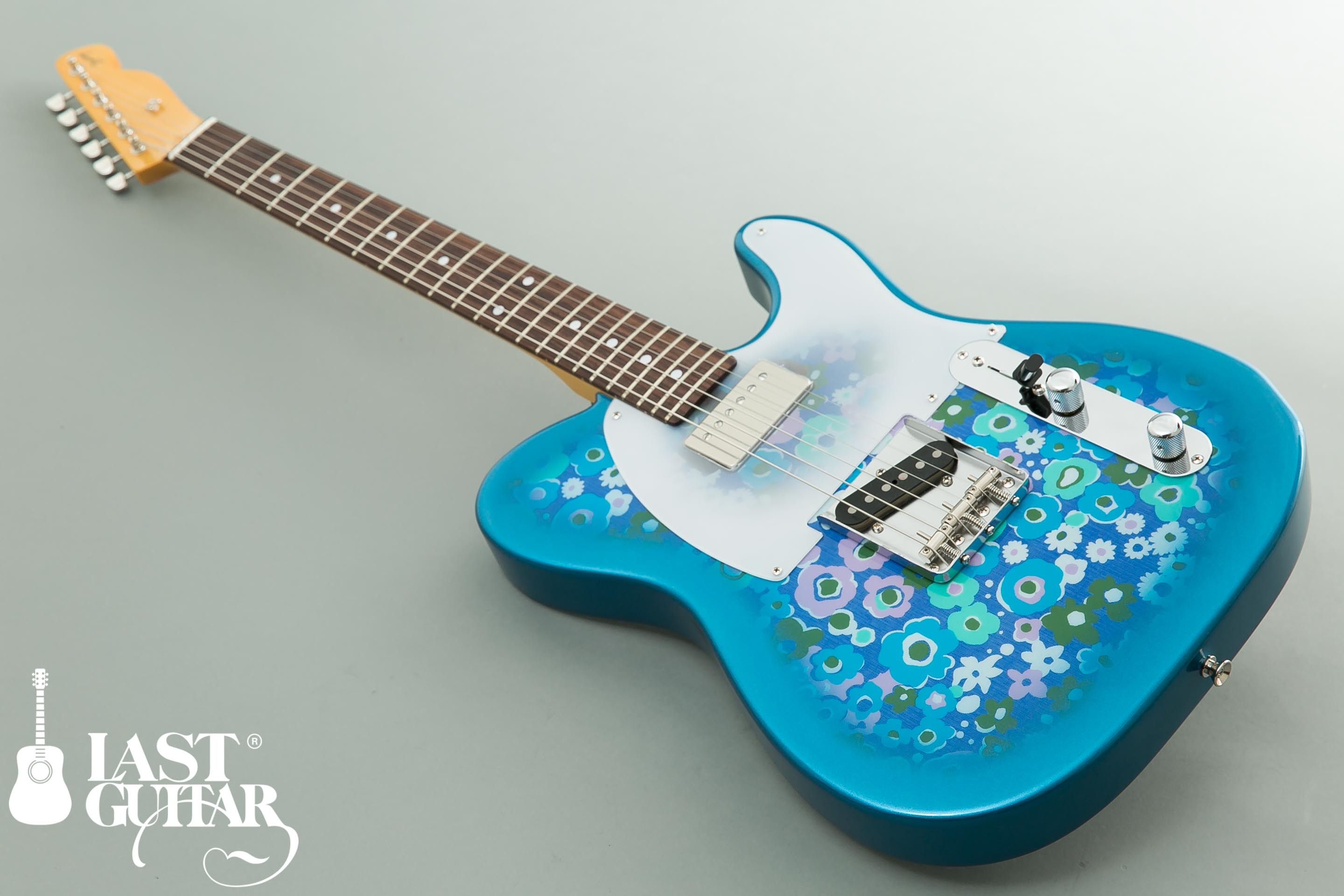 Lasting Tl Blue Flower Reflection 当社オリジナルギター第一弾の入荷です Last Guitarのブログ