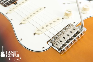Fender Japan ST62 Reborn Custom 1993~1994 (1).jpg