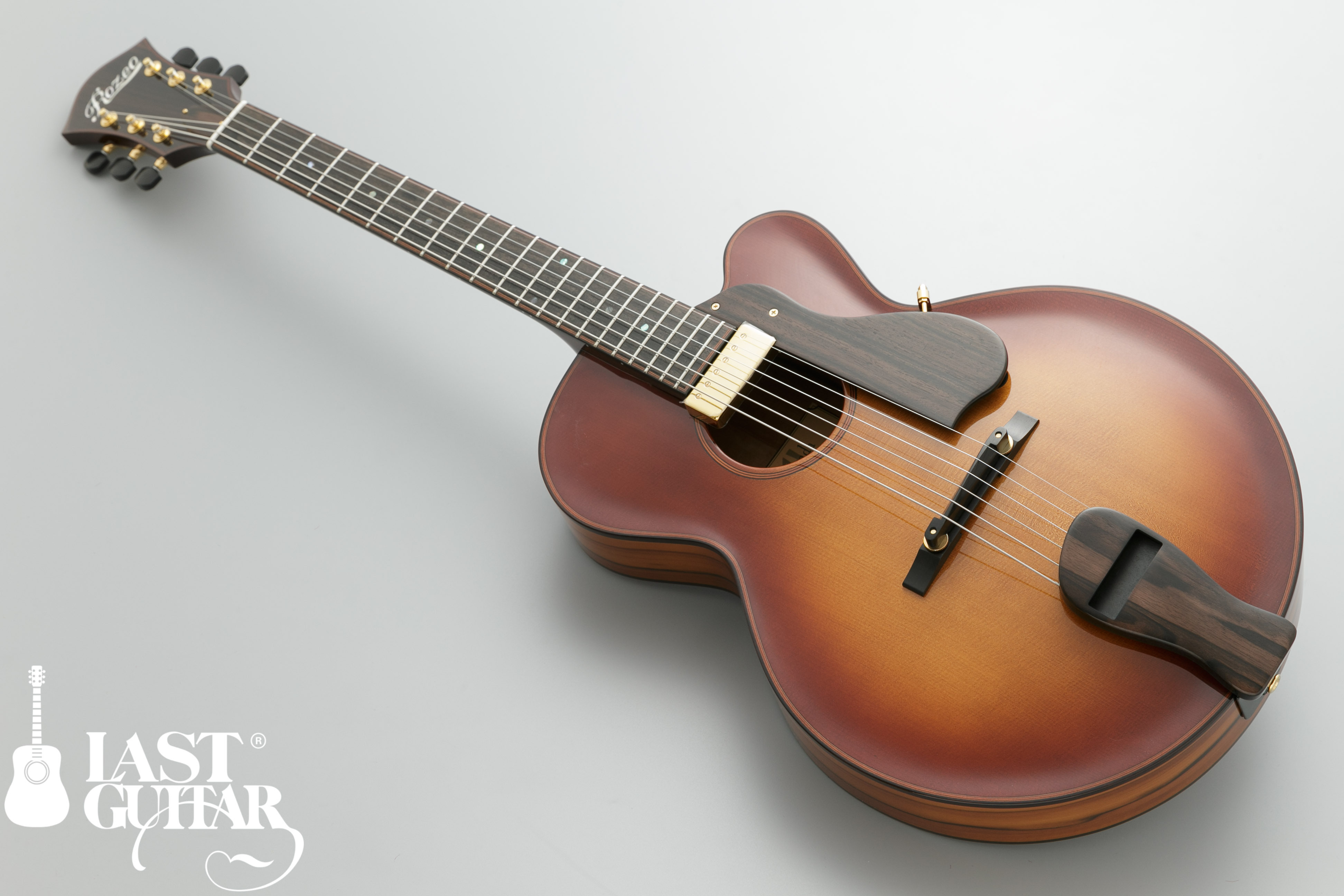 ROZEO Ladybug Ltd. #44 新作 単板削り出しトップ、丸穴サウンド